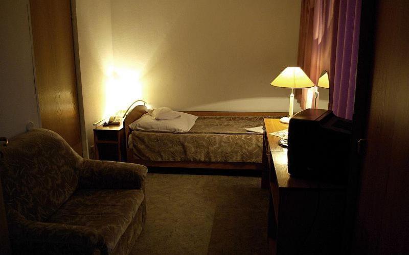 Hotel Helios 300M Od Krupowek Nowy Basen Od 12 Lipca Zakopane Pokój zdjęcie