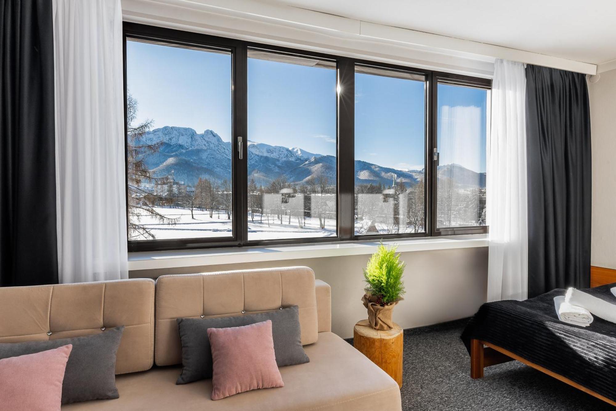Hotel Helios 300M Od Krupowek Nowy Basen Od 12 Lipca Zakopane Zewnętrze zdjęcie